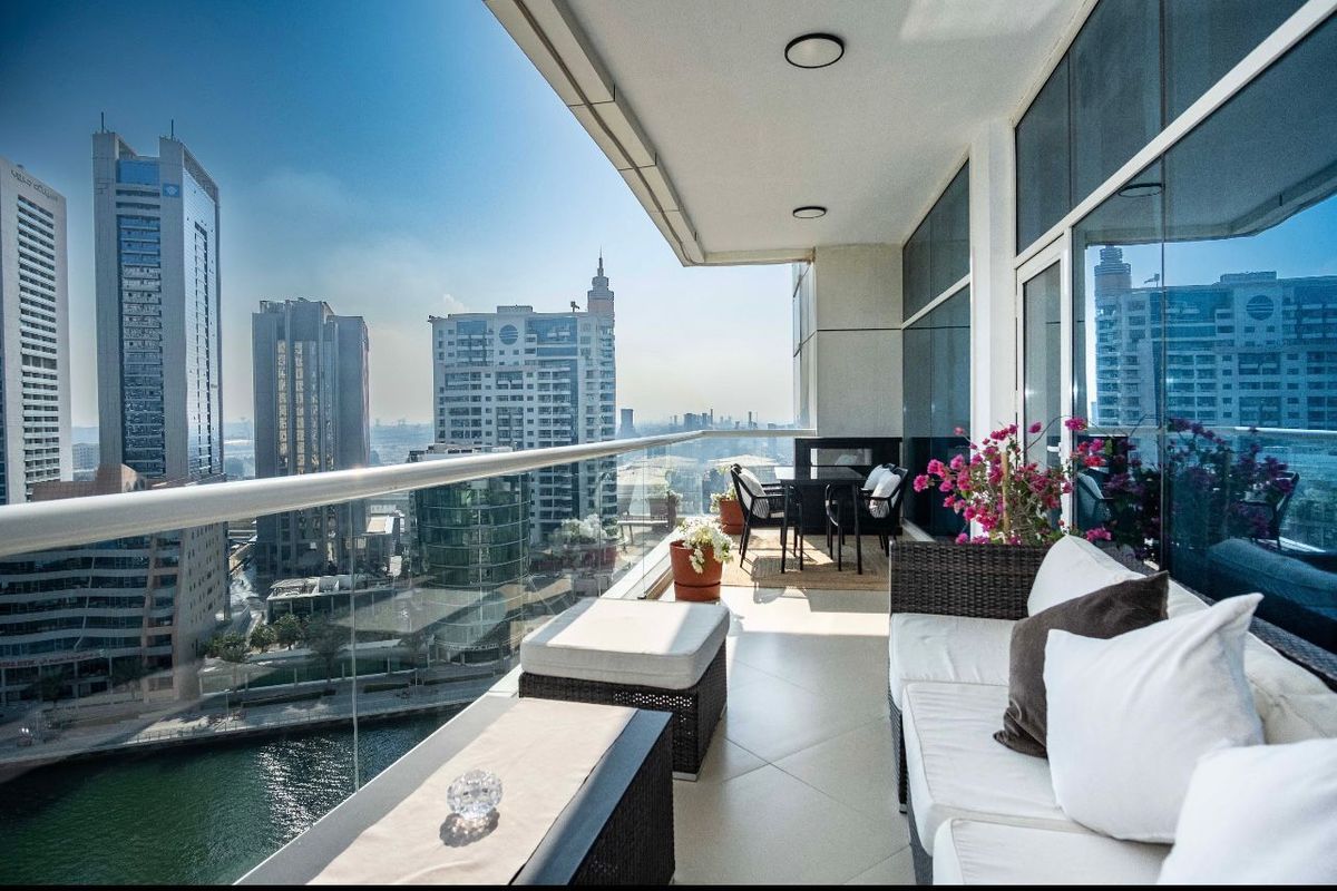 Piso en Dubái, EAU, 136 m² - imagen 1