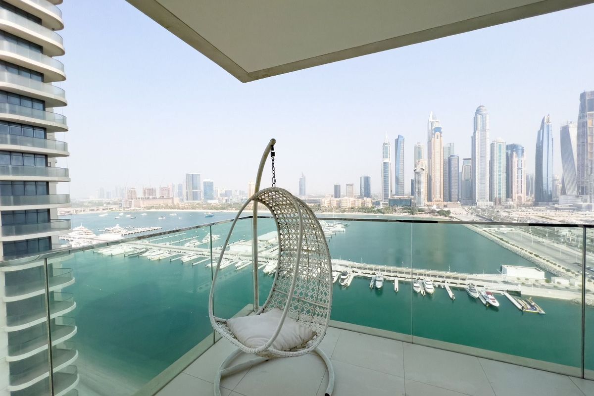 Flat in Dubai, UAE, 195 m² - picture 1