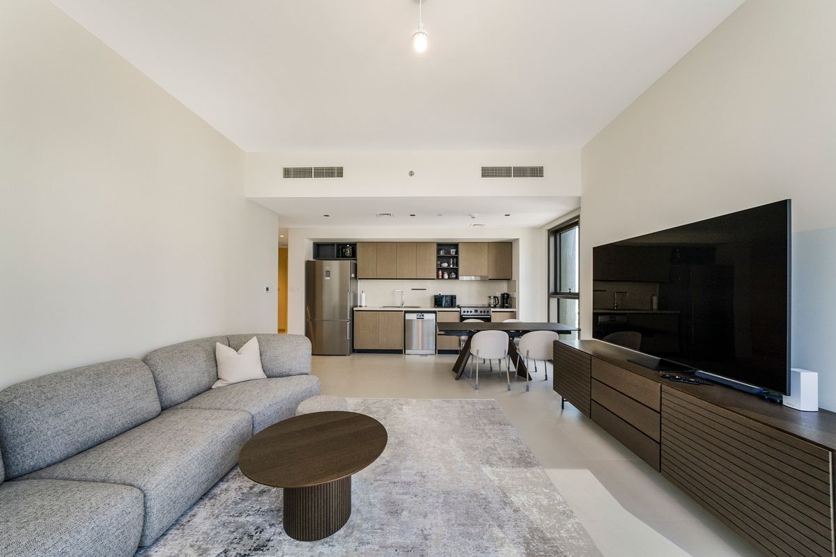 Flat in Dubai, UAE, 99 m² - picture 1