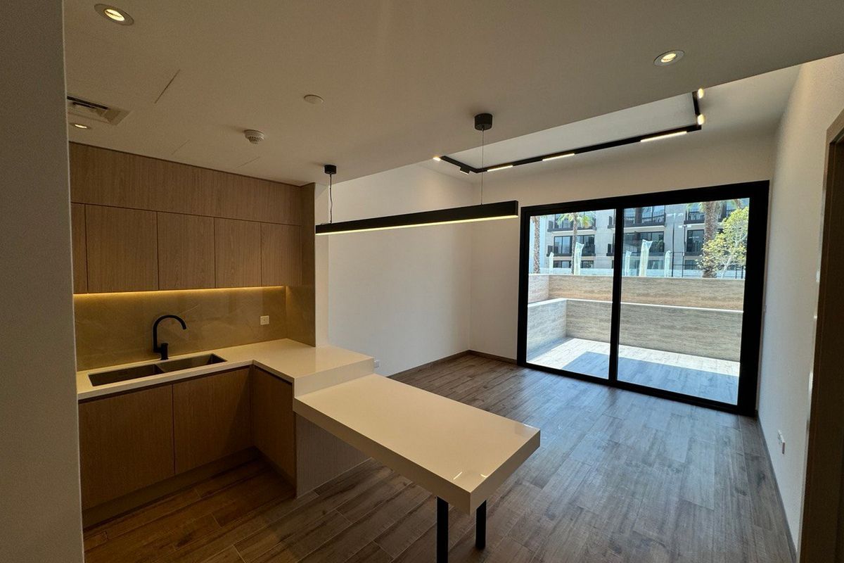 Piso en Dubái, EAU, 130 m² - imagen 1