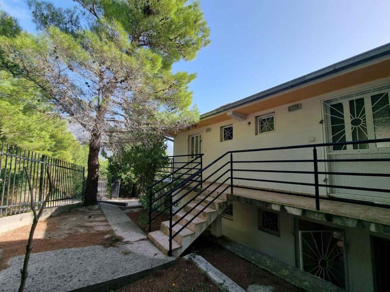 Casa a Sutomore, Montenegro, 156 m² - foto 2