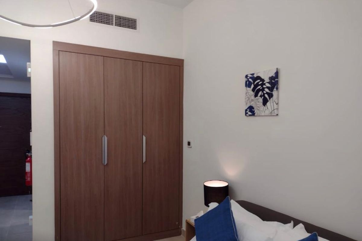 Flat in Dubai, UAE, 35 m² - picture 4