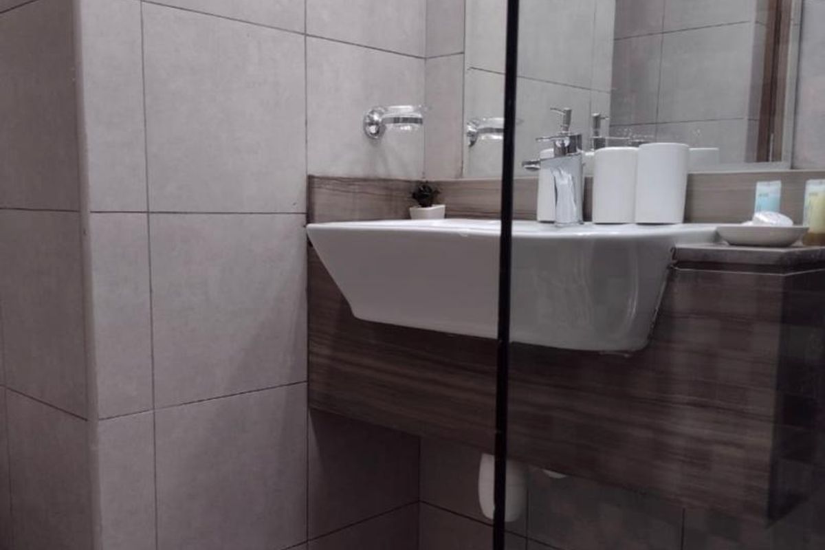 Flat in Dubai, UAE, 35 m² - picture 6