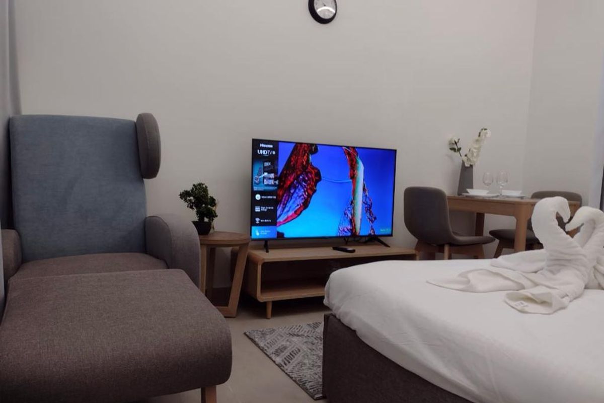 Flat in Dubai, UAE, 35 m² - picture 8