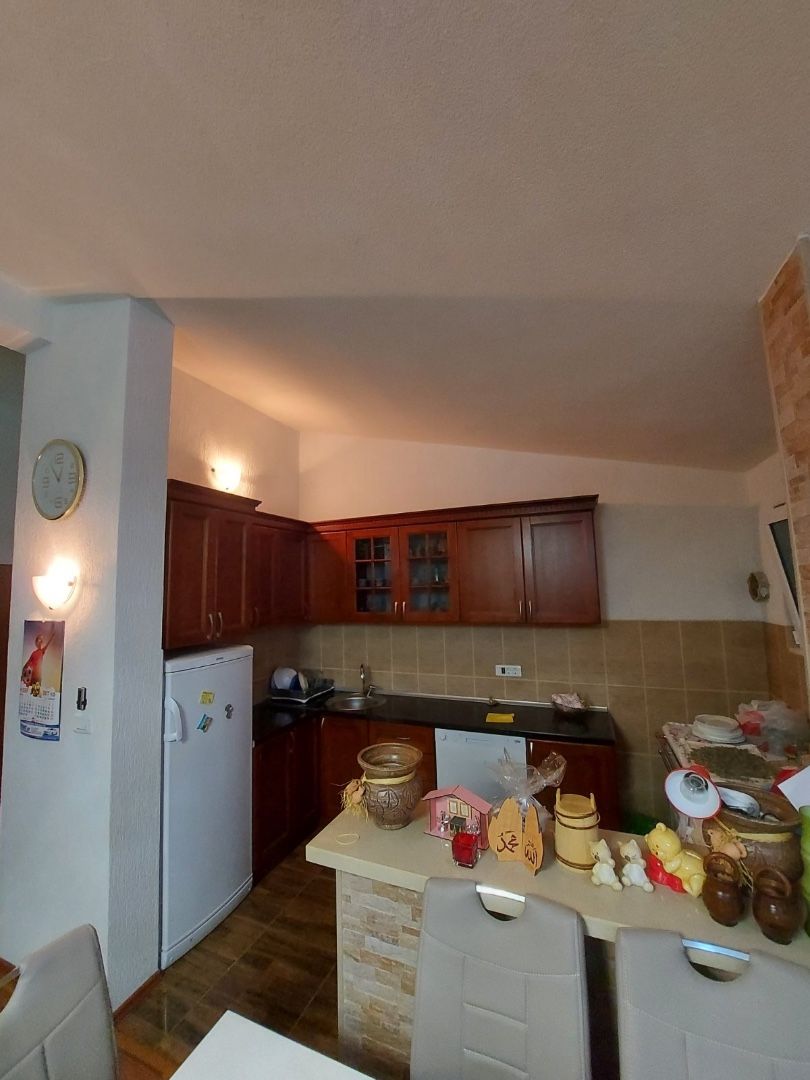 House in Bar, Montenegro, 260 m² - picture 9