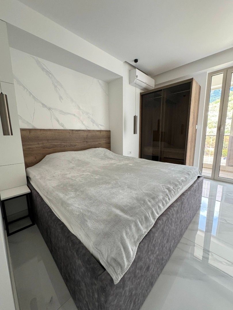 Piso en Rafailovici, Montenegro, 90 m² - imagen 9