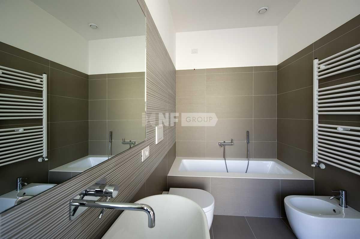 Flat in Milan, Italy - picture 5