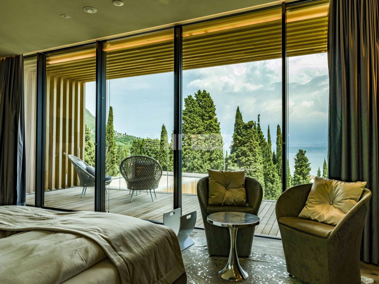 Flat on Lake Garda, Italy, 190 m² - picture 5