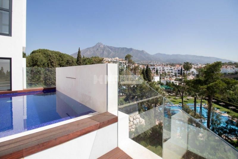 Flat in Marbella, Spain, 278 m² - picture 10