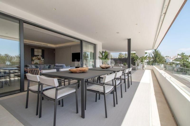 Flat in Marbella, Spain, 278 m² - picture 11