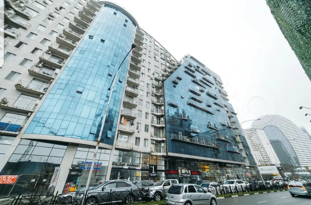 Flat in Batumi, Georgia, 82 m² - picture 1