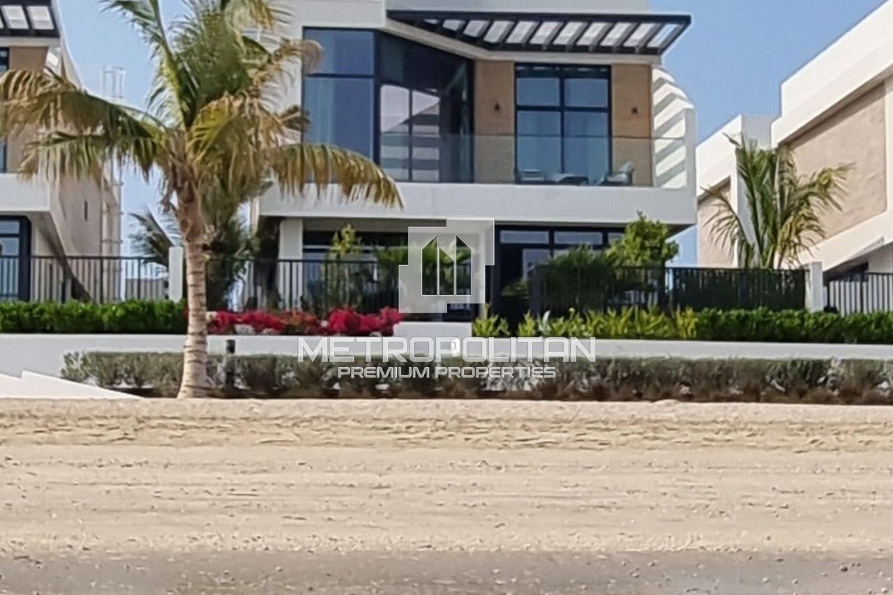 Villa à Ras al-Khaimah, EAU, 459 m² - image 1