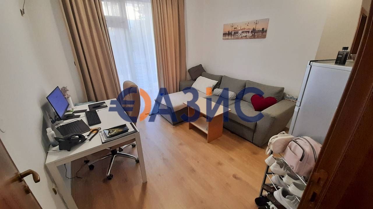 Appartement à Slantchev Briag, Bulgarie, 64 m² - image 1