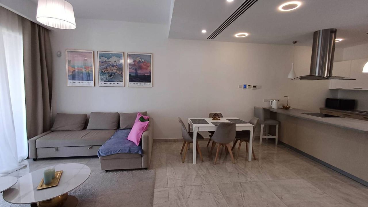 Appartement à Germasogeia, Chypre, 78 m² - image 1