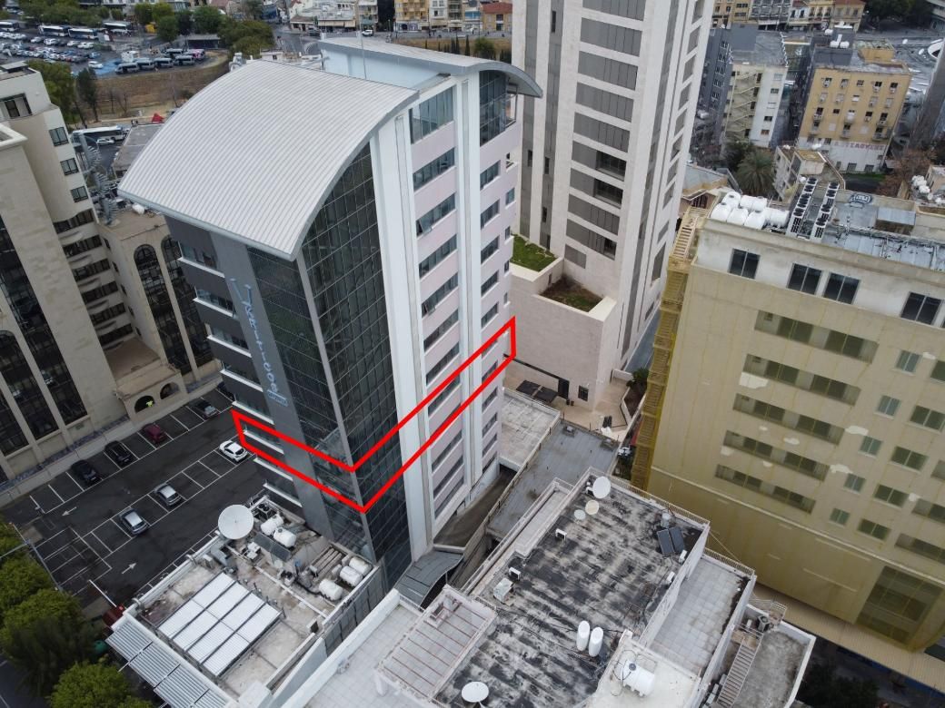 Oficina en Nicosia, Chipre, 224 m² - imagen 7