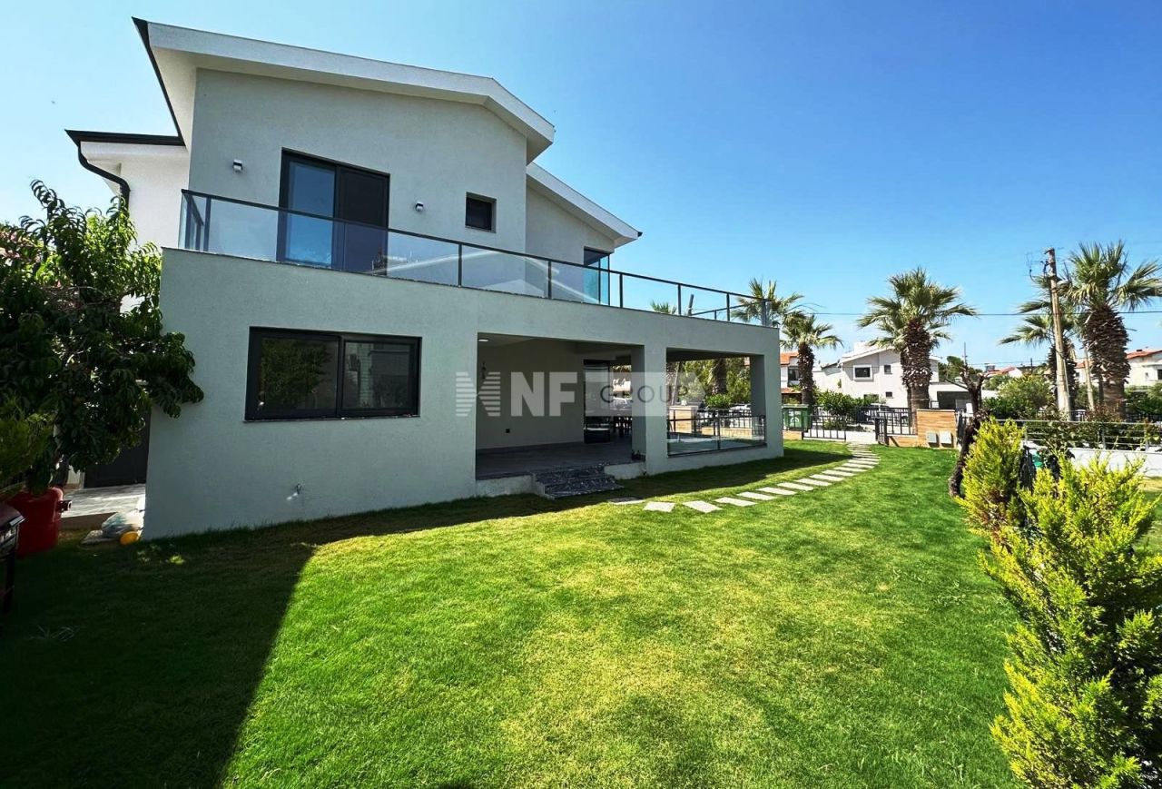 Villa en Izmir, Turquia, 160 m² - imagen 1