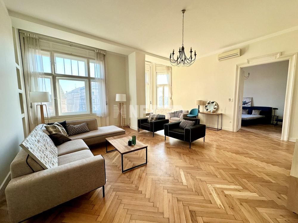 Apartment in Budapest, Hungary, 108 m² - picture 2