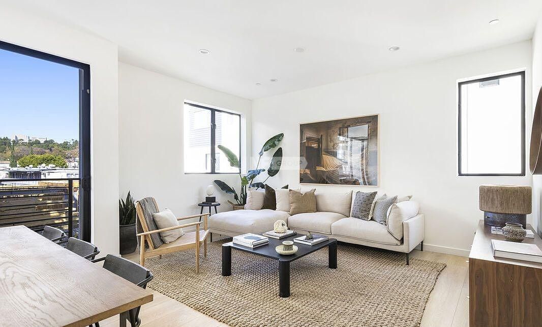 Maison à Los Angeles, États-Unis, 161 m² - image 3