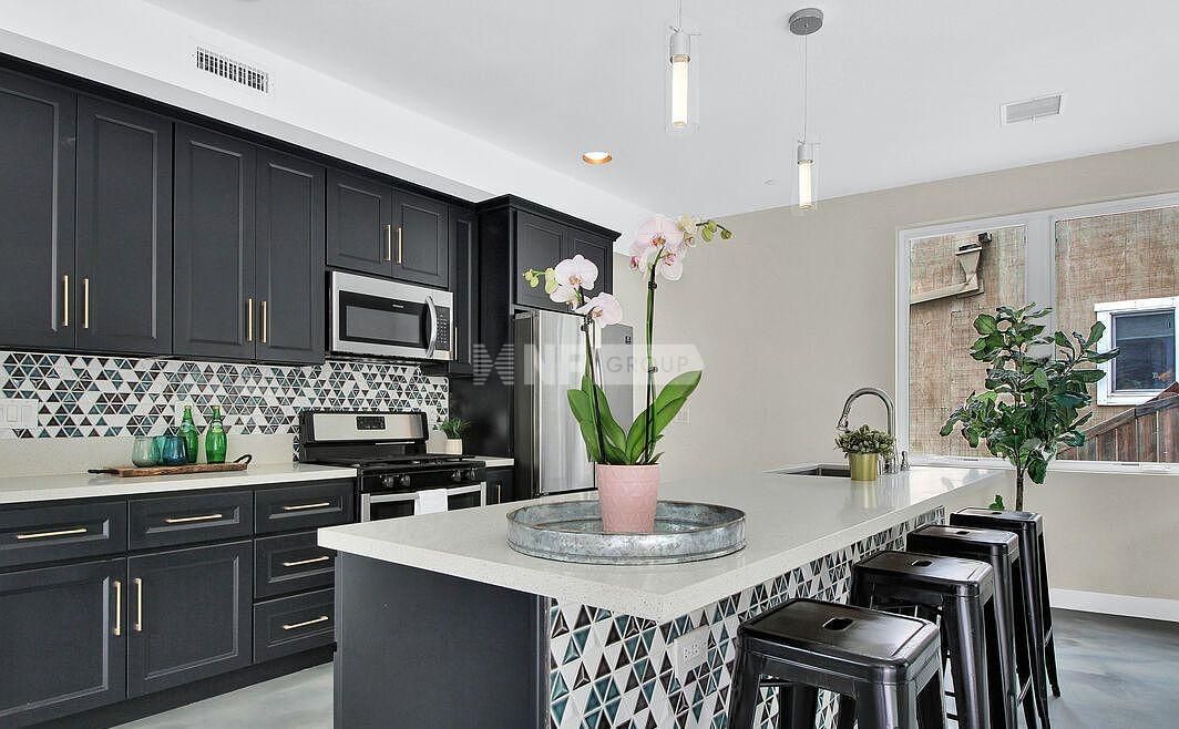 Maison à Los Angeles, États-Unis, 158 m² - image 3