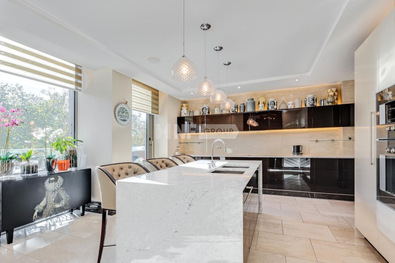 Penthouse in London, United Kingdom, 510.8 m² - picture 4