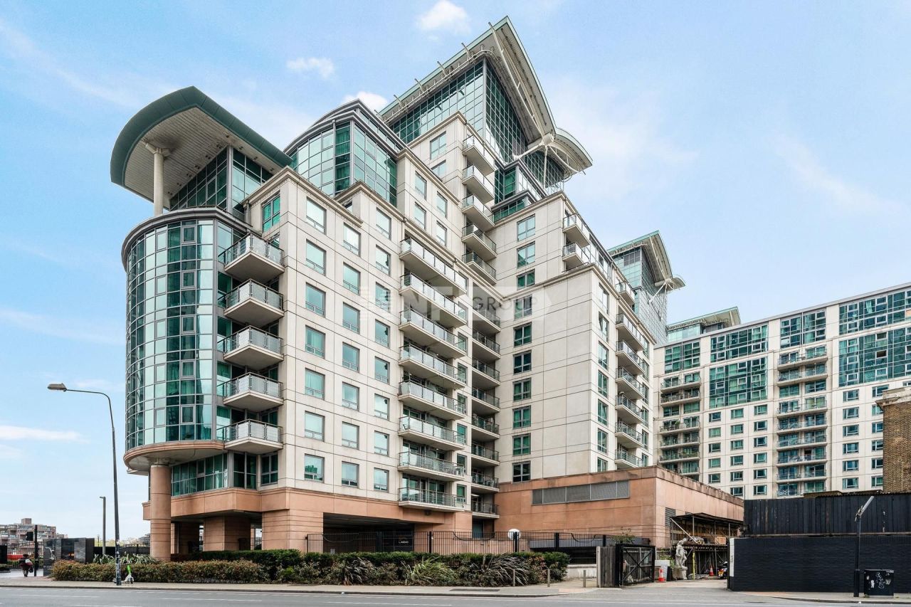 Office in London, United Kingdom, 237 m² - picture 6