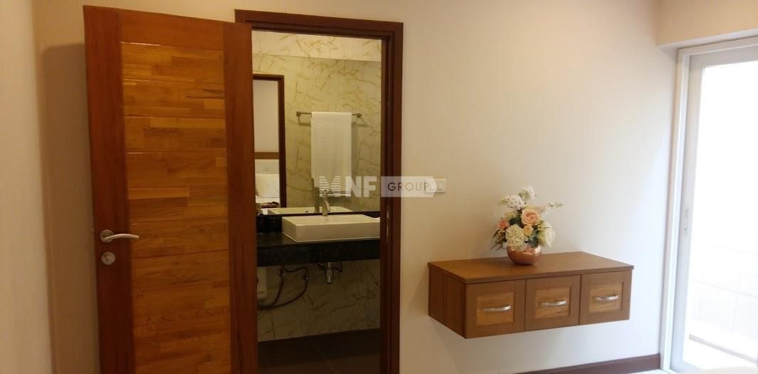 Casa adosada en Pattaya, Tailandia, 230 m² - imagen 7