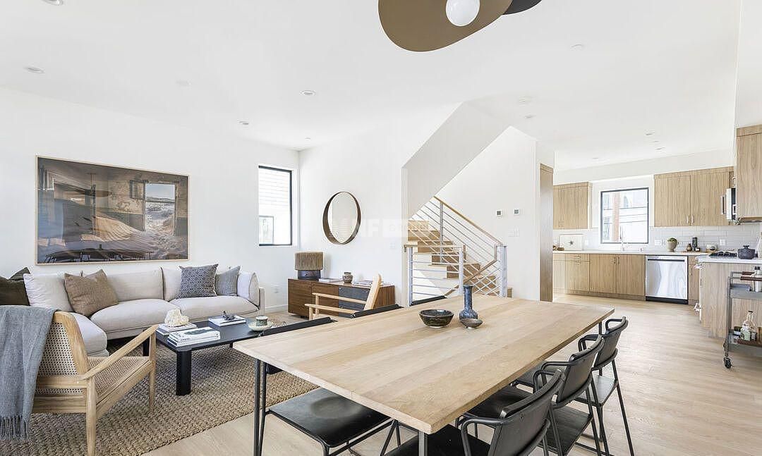 Maison à Los Angeles, États-Unis, 161 m² - image 7