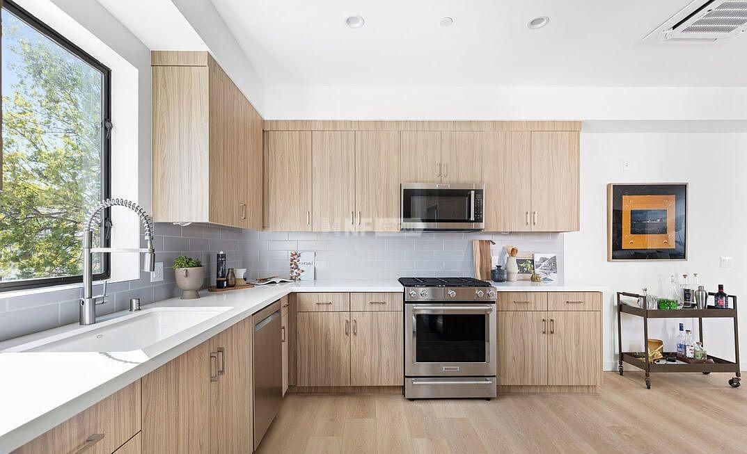 Maison à Los Angeles, États-Unis, 161 m² - image 8