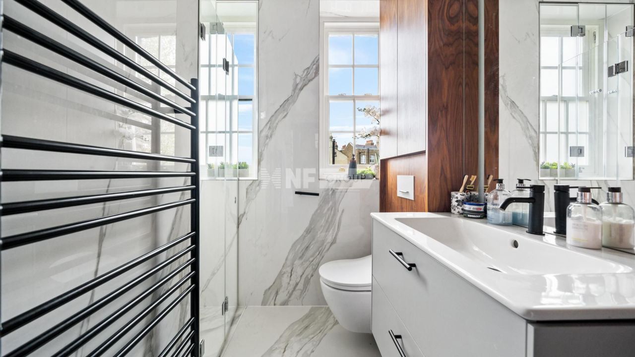 Apartment in London, United Kingdom, 87 m² - picture 12