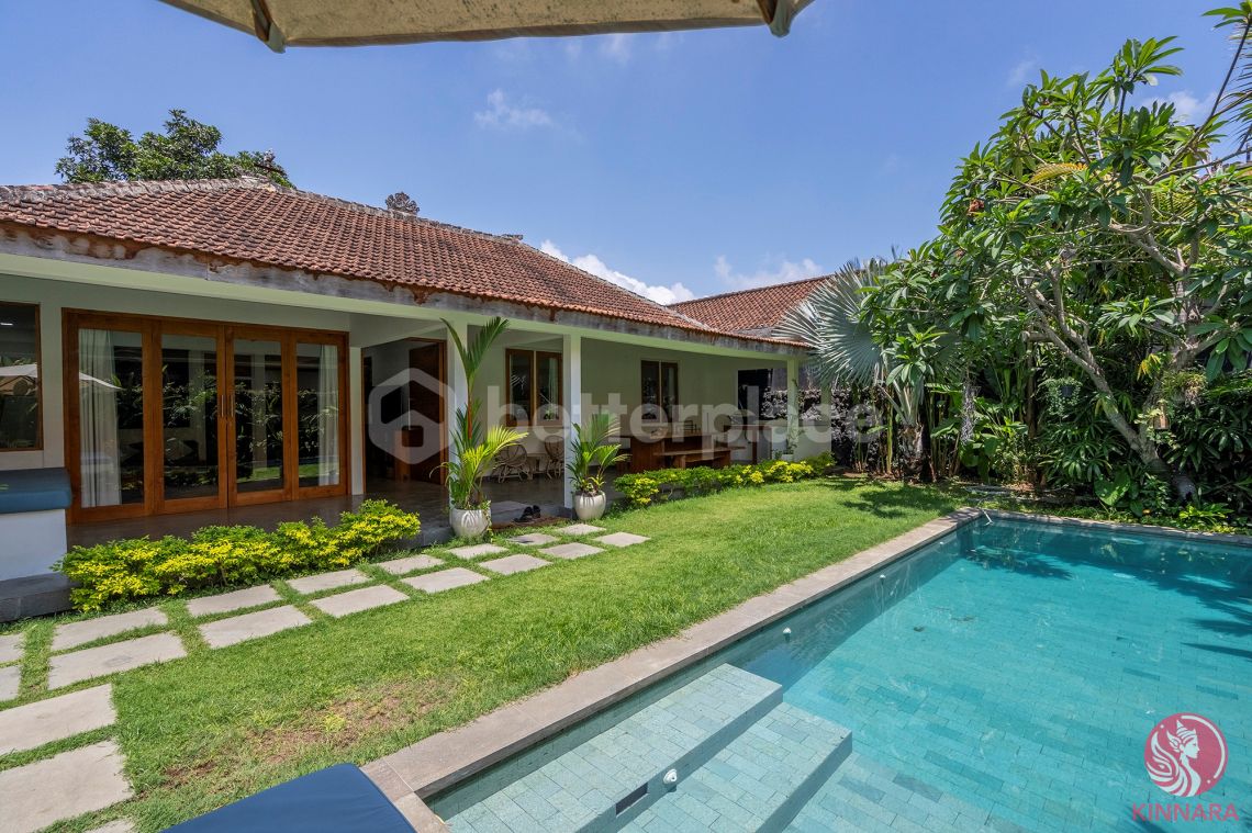 Villa à Kuta, Indonésie, 180 m² - image 1