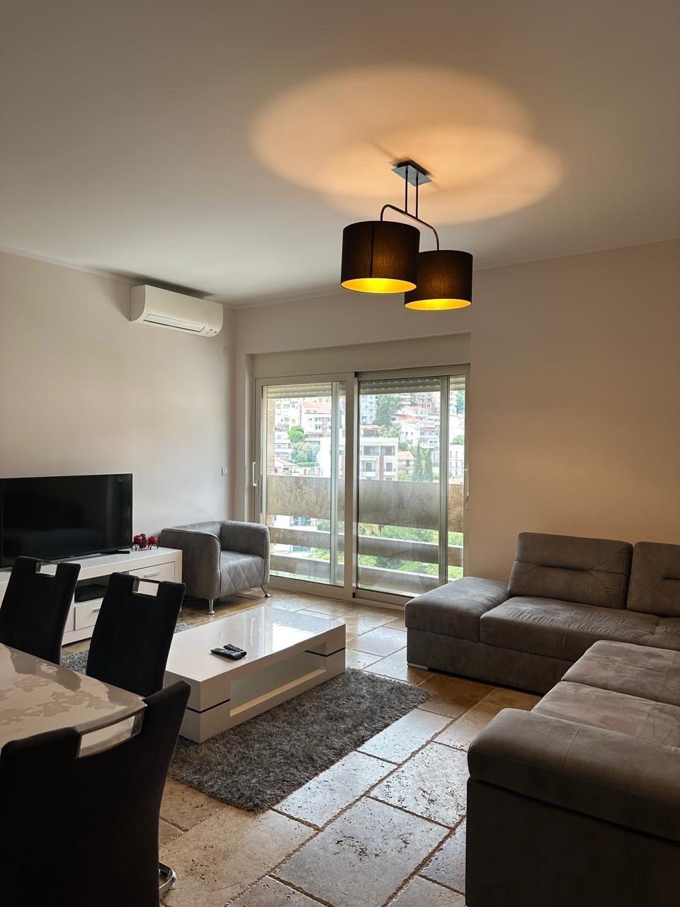 Apartamento en Budva, Montenegro, 53 m² - imagen 1