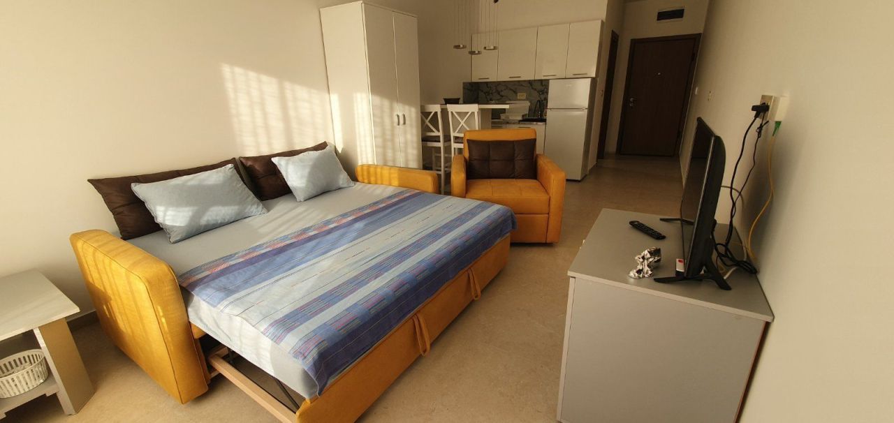 Apartamento en Budva, Montenegro, 30 m² - imagen 1