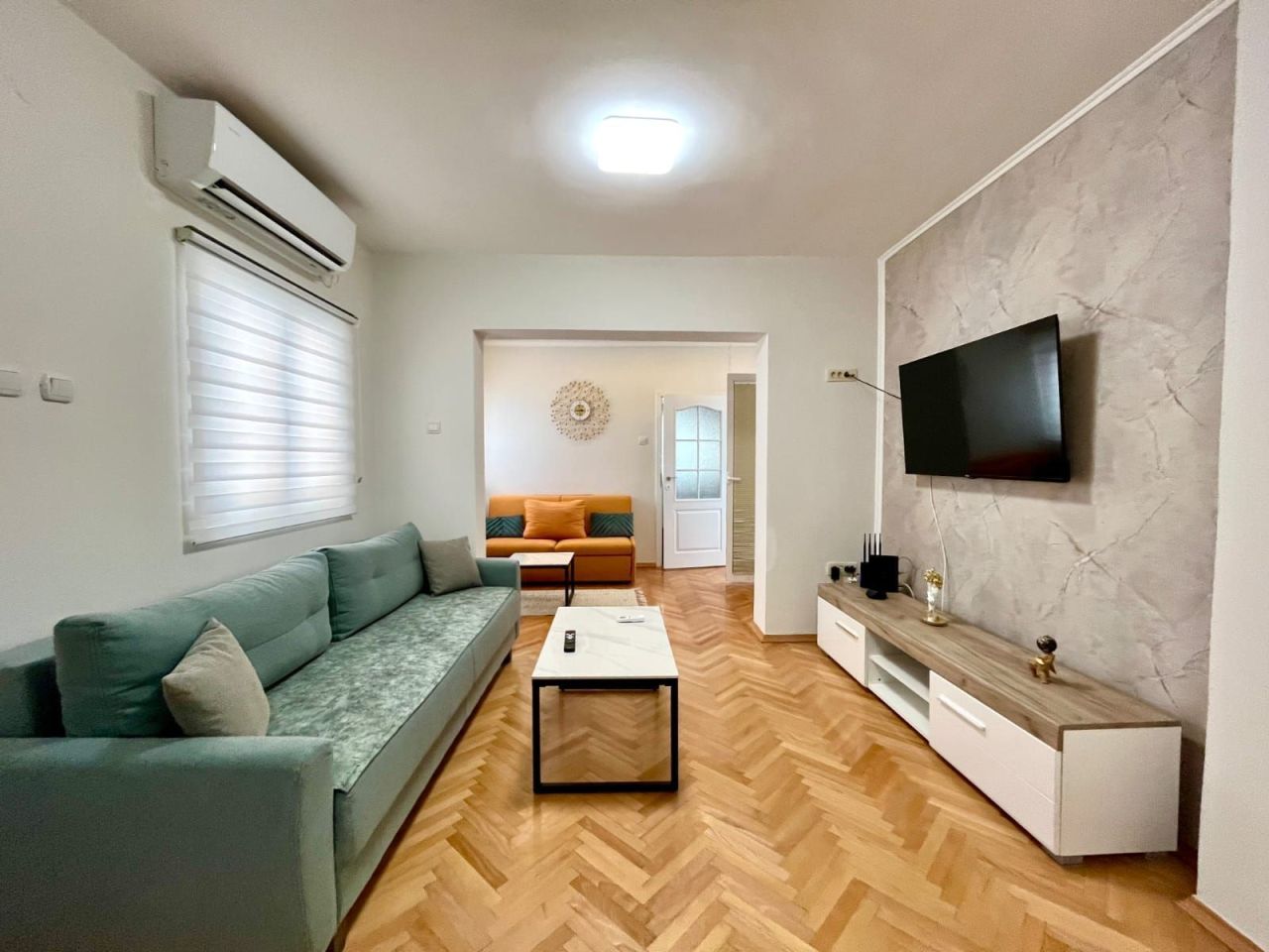 Apartamento en Budva, Montenegro, 80 m² - imagen 1