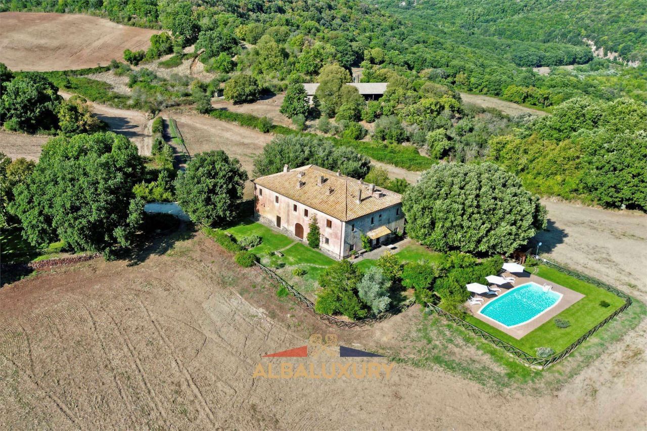 Villa strada provinciale collacchia, Italie, 1 370 m² - image 1