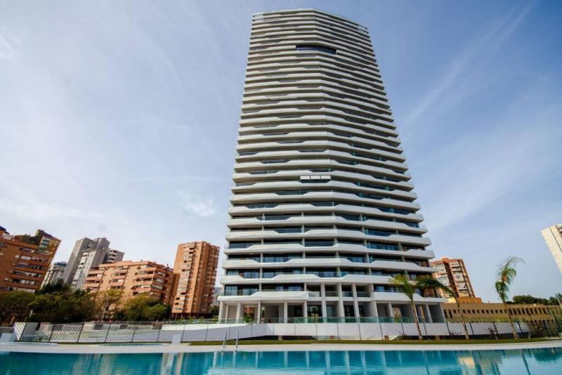 Apartamento en Benidorm, España, 70 m² - imagen 1