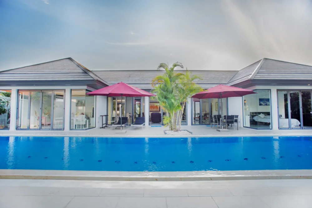 Casa en Phuket, Tailandia, 220 m² - imagen 1