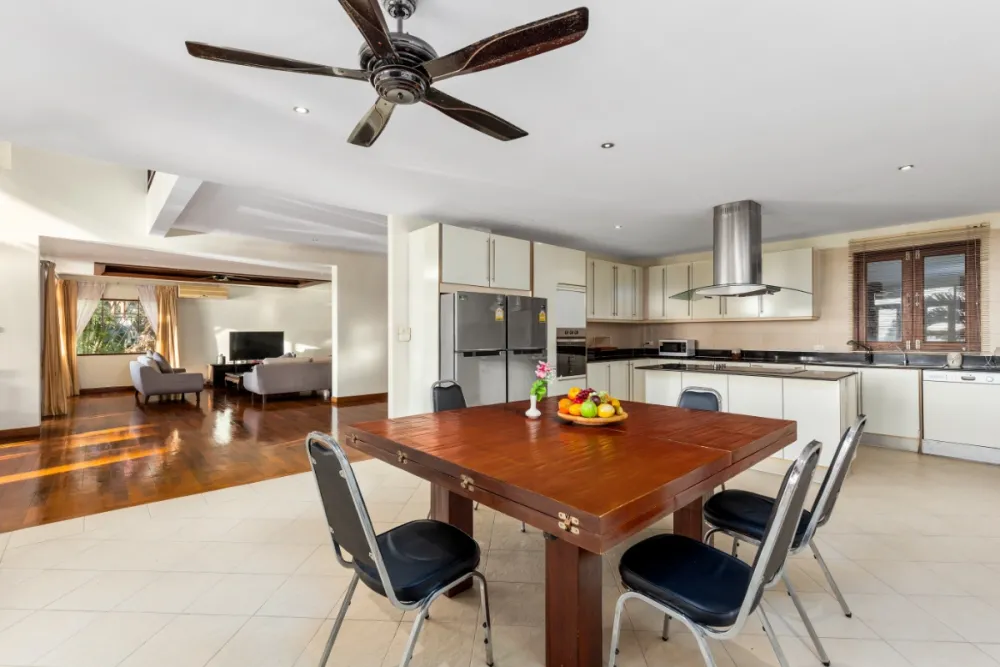 Casa en Phuket, Tailandia, 1 200 m² - imagen 9