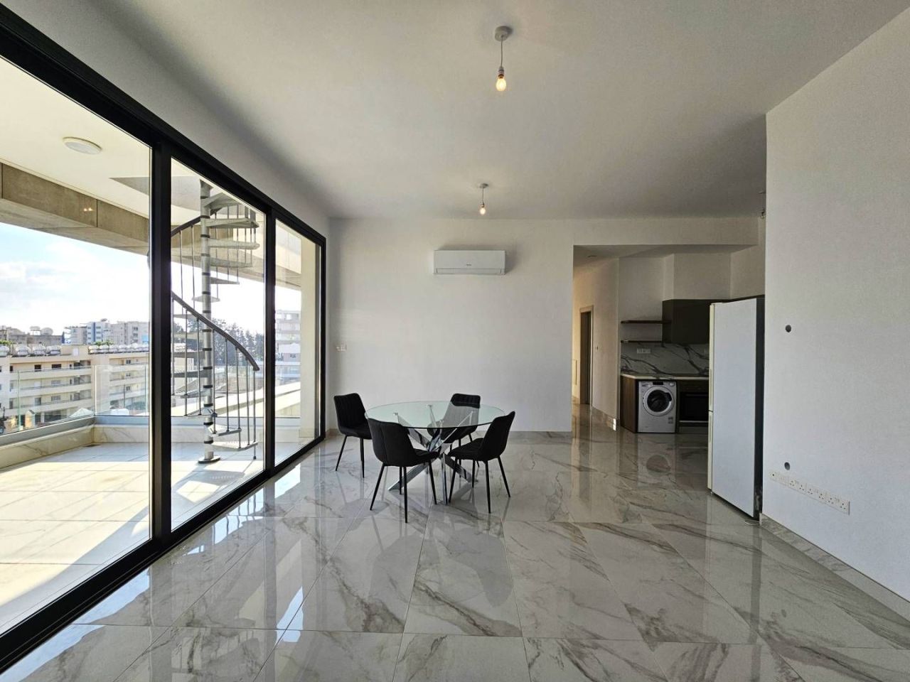 Wohnung in Limassol, Zypern, 156 m² - Foto 1