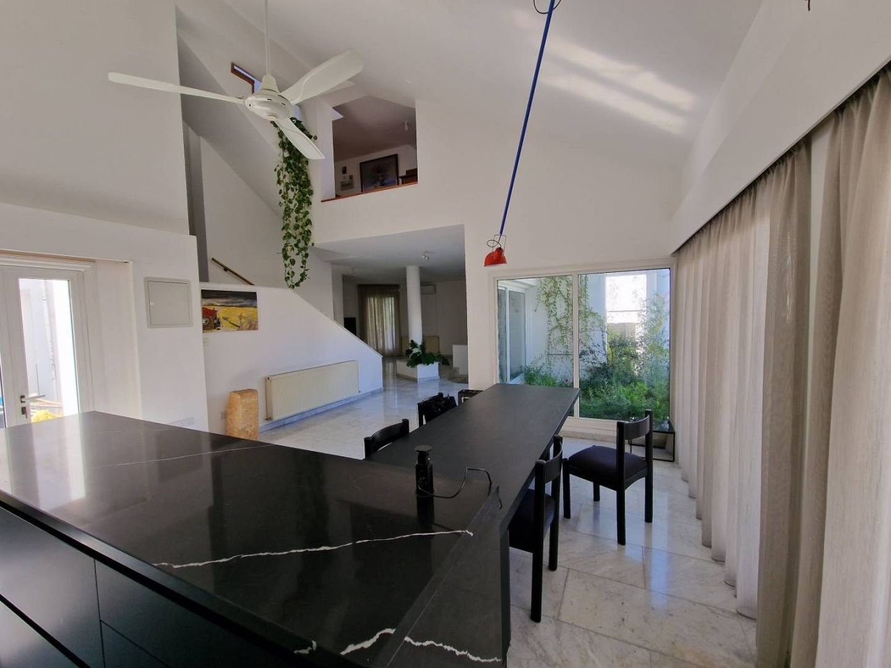 House in Nicosia, Cyprus, 400 m² - picture 3