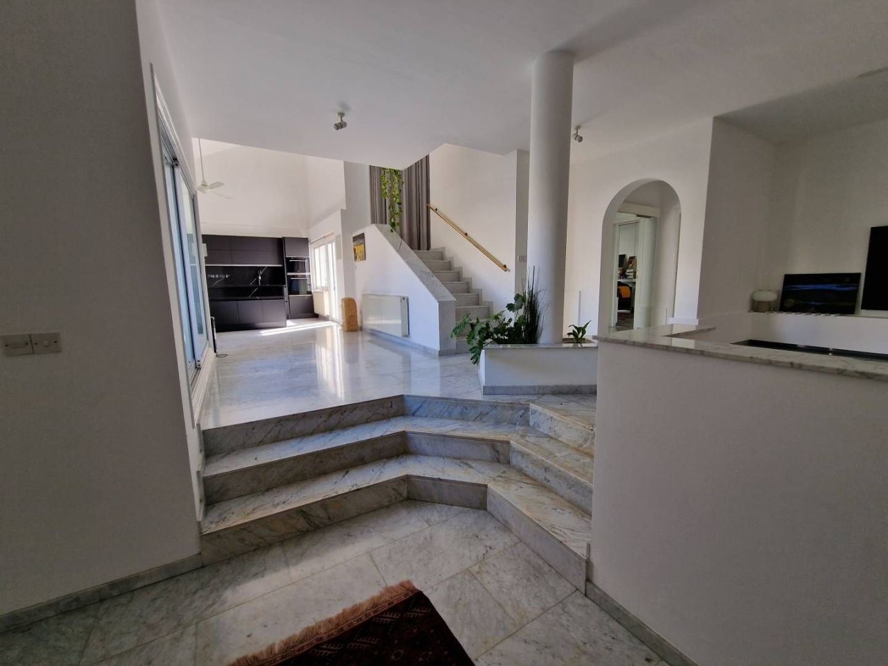 House in Nicosia, Cyprus, 400 m² - picture 5