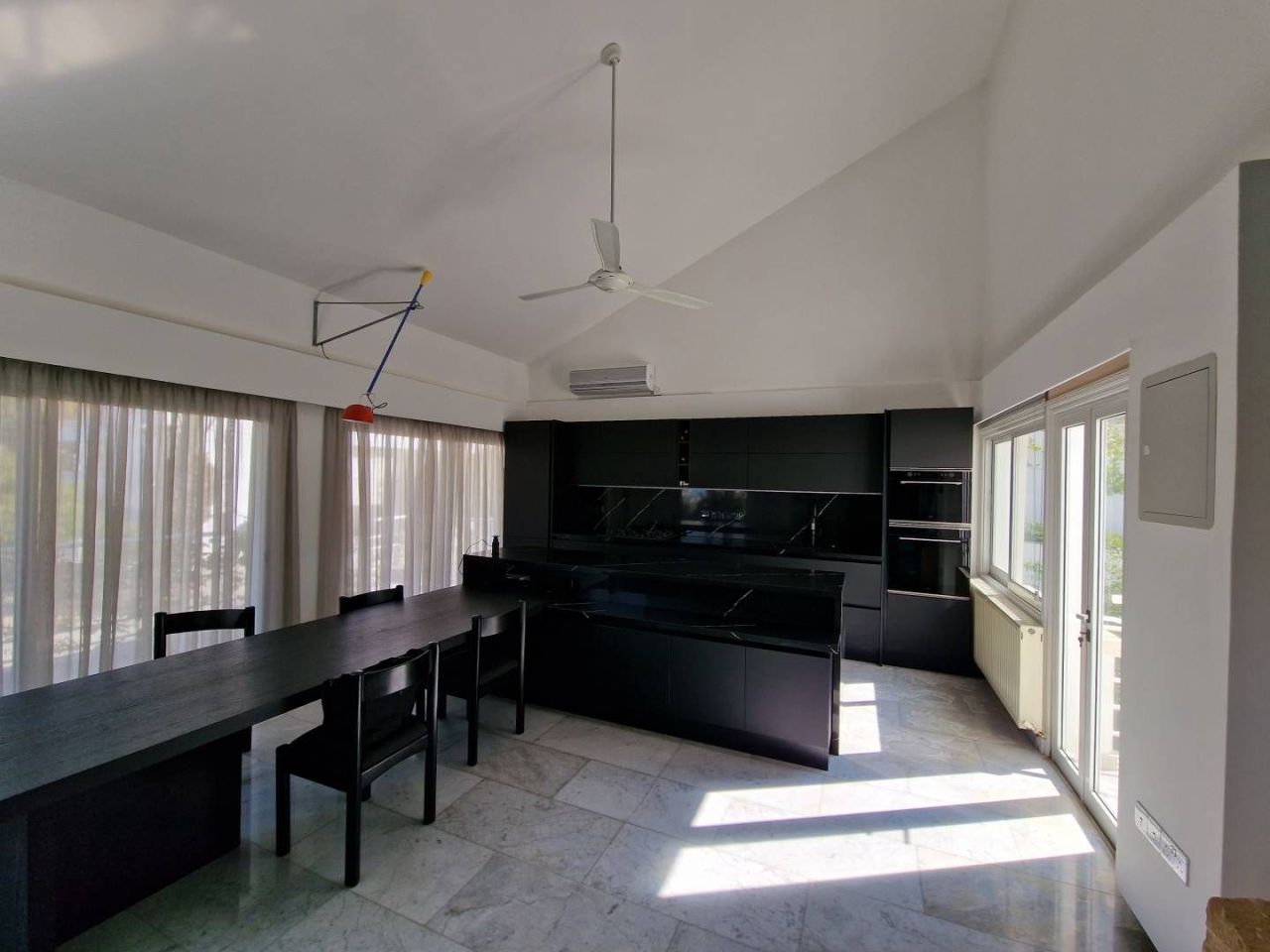 House in Nicosia, Cyprus, 400 m² - picture 14