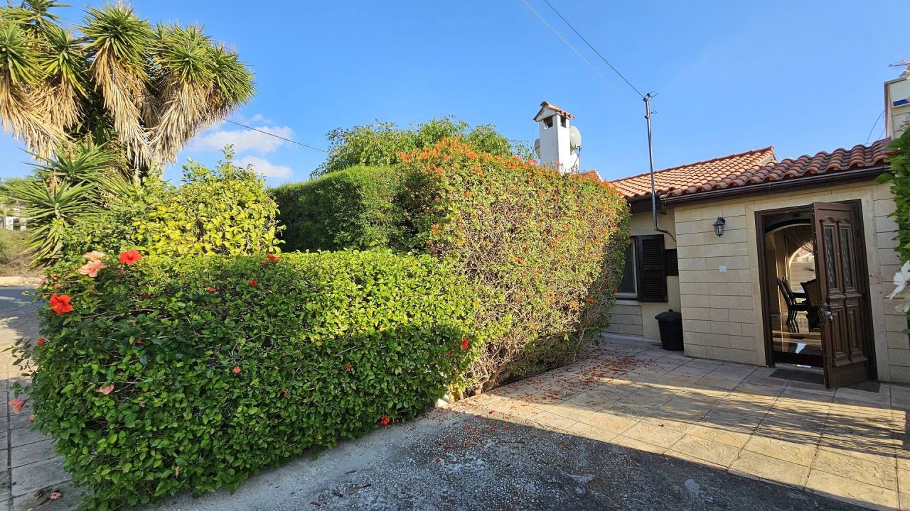 House in Tala, Cyprus, 160 m² - picture 15