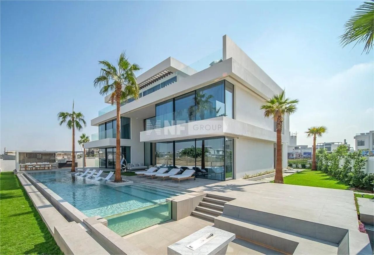 Villa in Dubai, UAE, 1 254.2 m² - picture 1