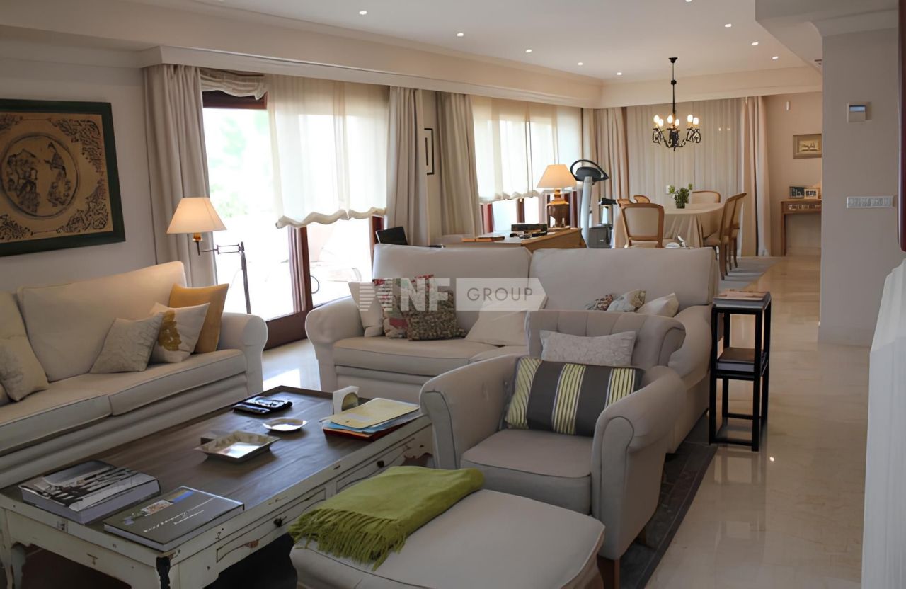 Penthouse in Marbella, Spain, 402 m² - picture 4