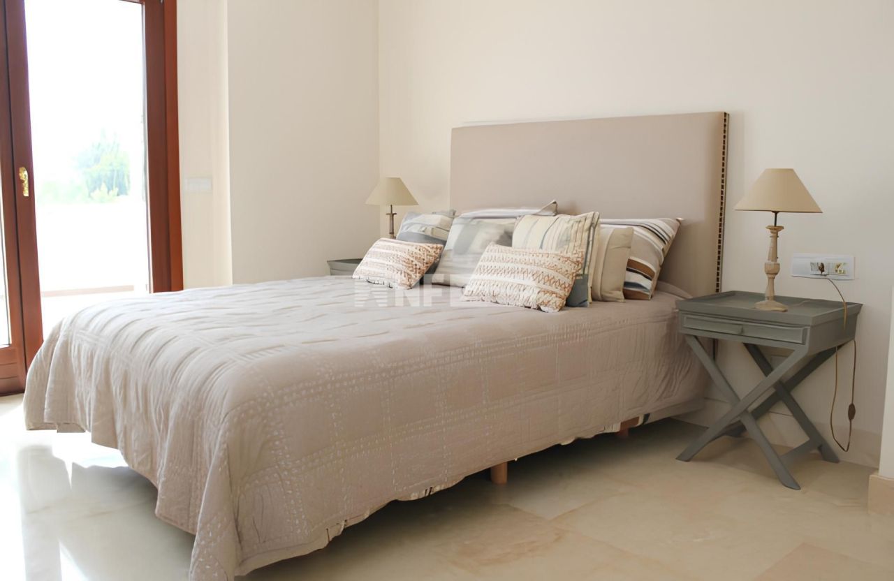 Penthouse in Marbella, Spain, 402 m² - picture 5