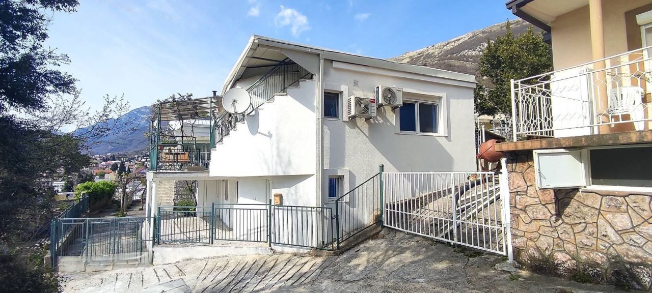 Casa a Sutomore, Montenegro, 135 m² - foto 2