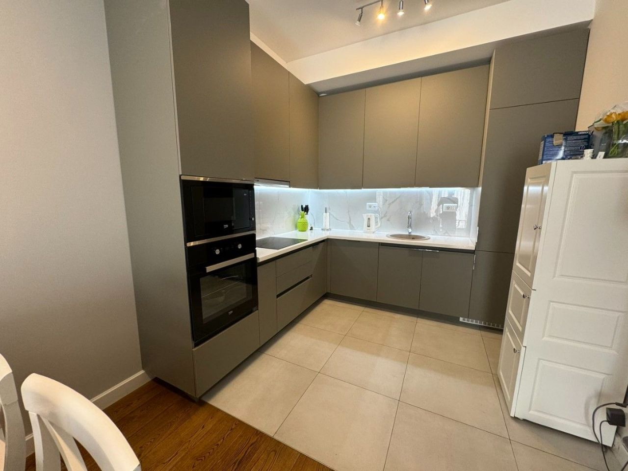 Flat in Bar, Montenegro, 96 m² - picture 6