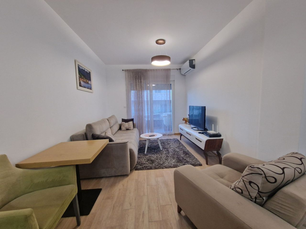 Apartamento en Budva, Montenegro, 52 m² - imagen 1