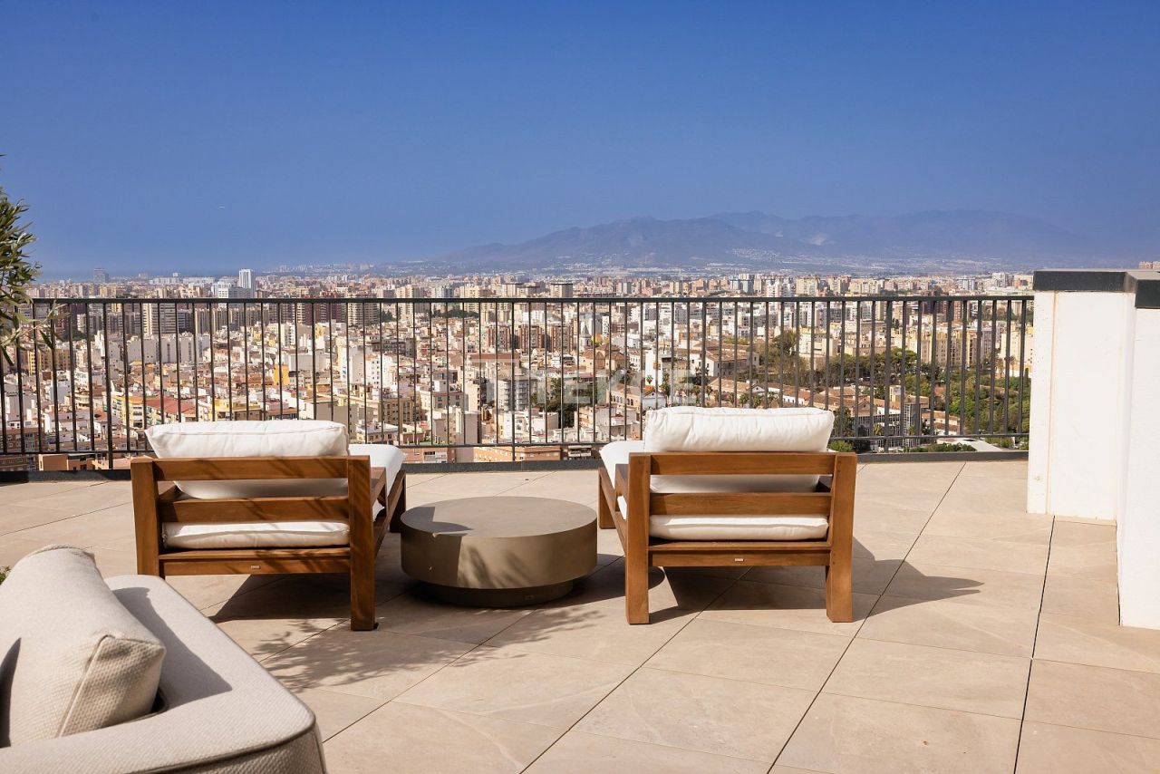 Penthouse in Malaga, Spanien, 173 m² - Foto 1