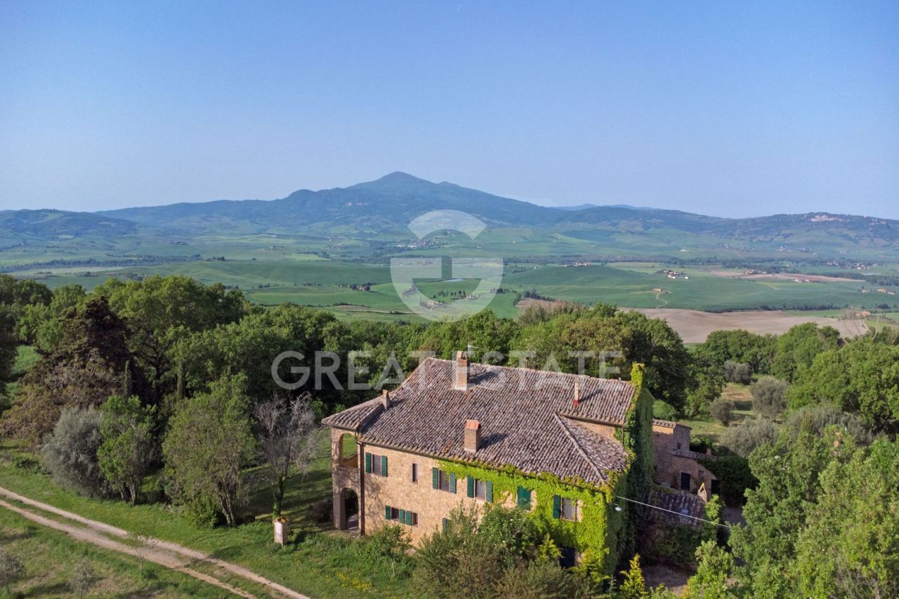 Casa en Pienza, Italia, 767.6 m² - imagen 1